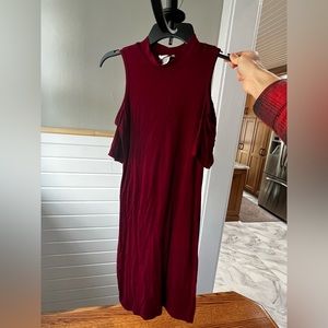 Cold shoulder maroon dress